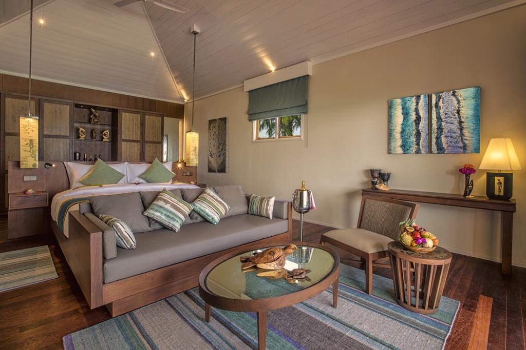 Hurawalhi Island Resort Exterior photo